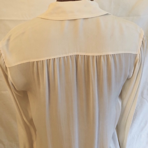 NWOT, Vince Silk Snap Botton Down Blouse, XS - Picture 3 of 10